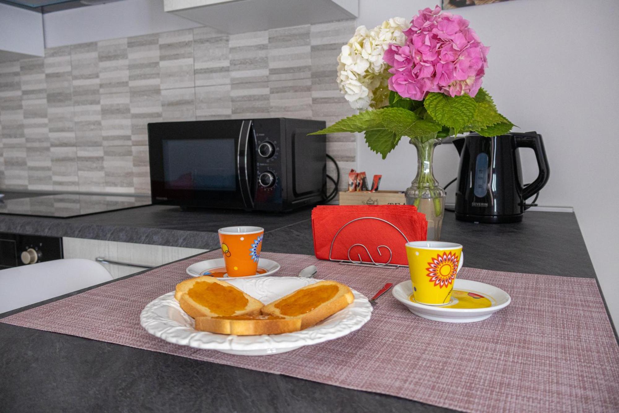Roero Sunset Apartment Govone Ngoại thất bức ảnh